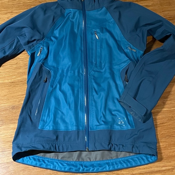 REI Jackets & Blazers - Women's xs REI waterproof jacket